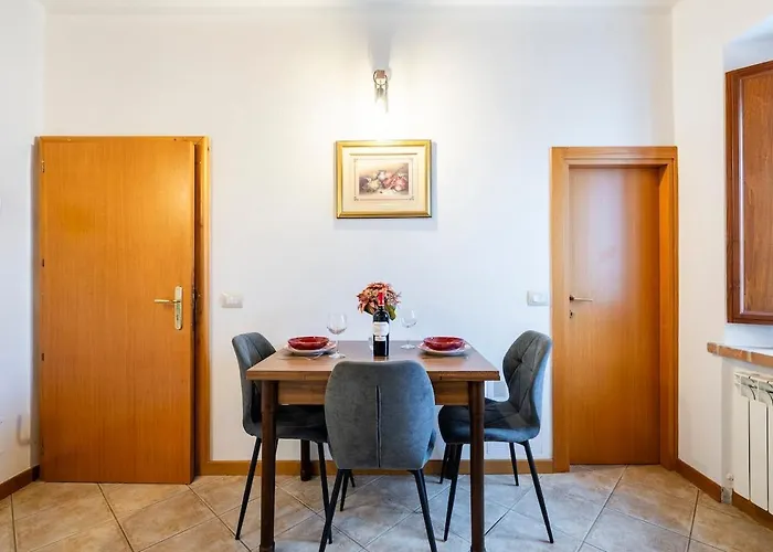 New With Private Parking, 5 Min To The Lake, Wifi *